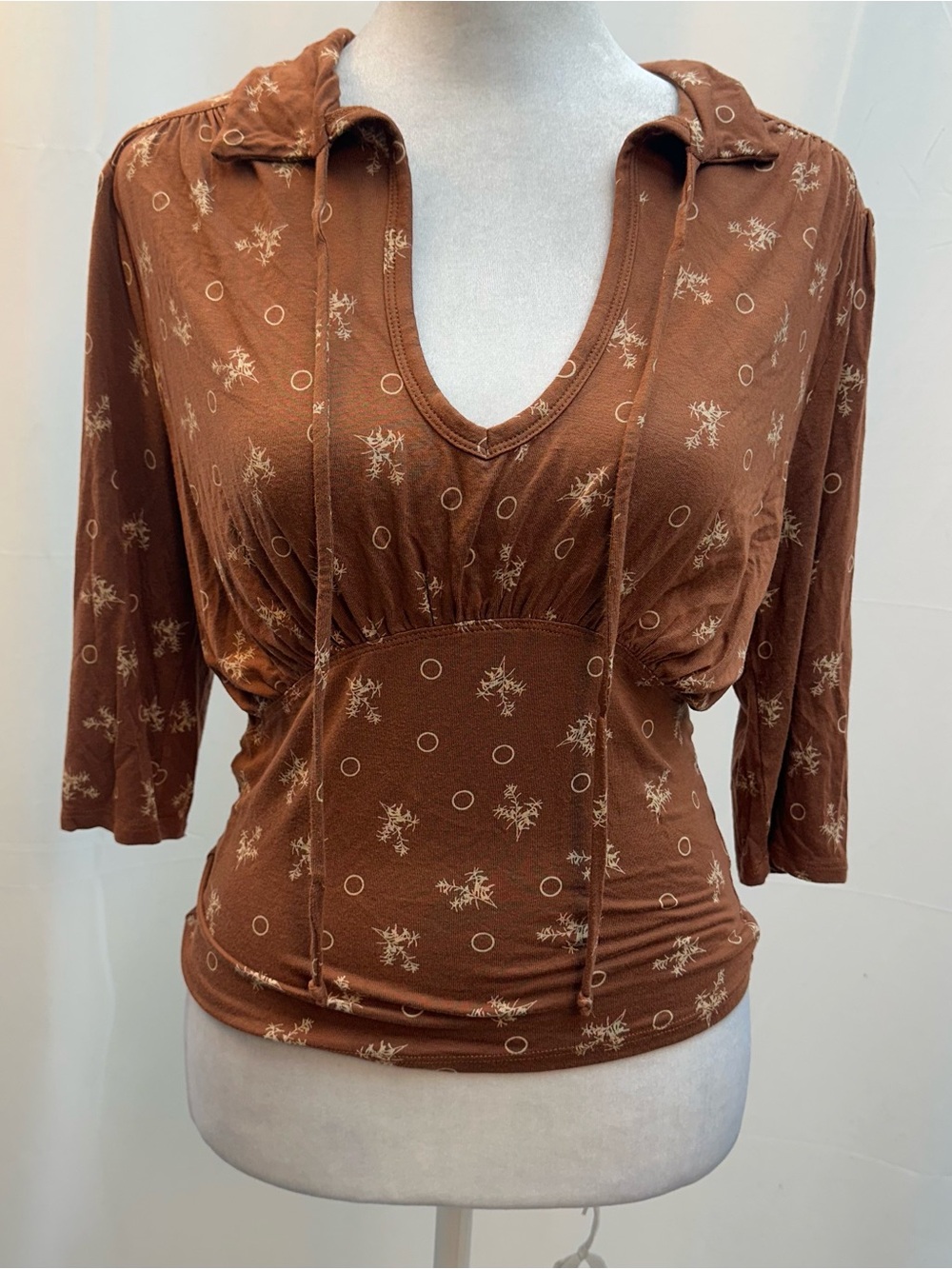 Free People Brown V-Neck Tie-Front Printed Top S